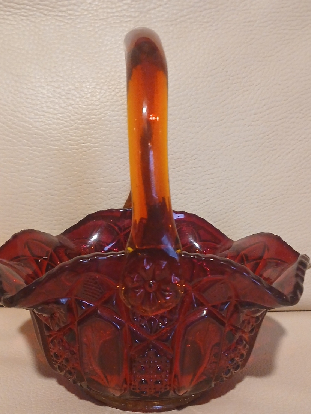 Vintage LE Smith Ruby Basket. EUC